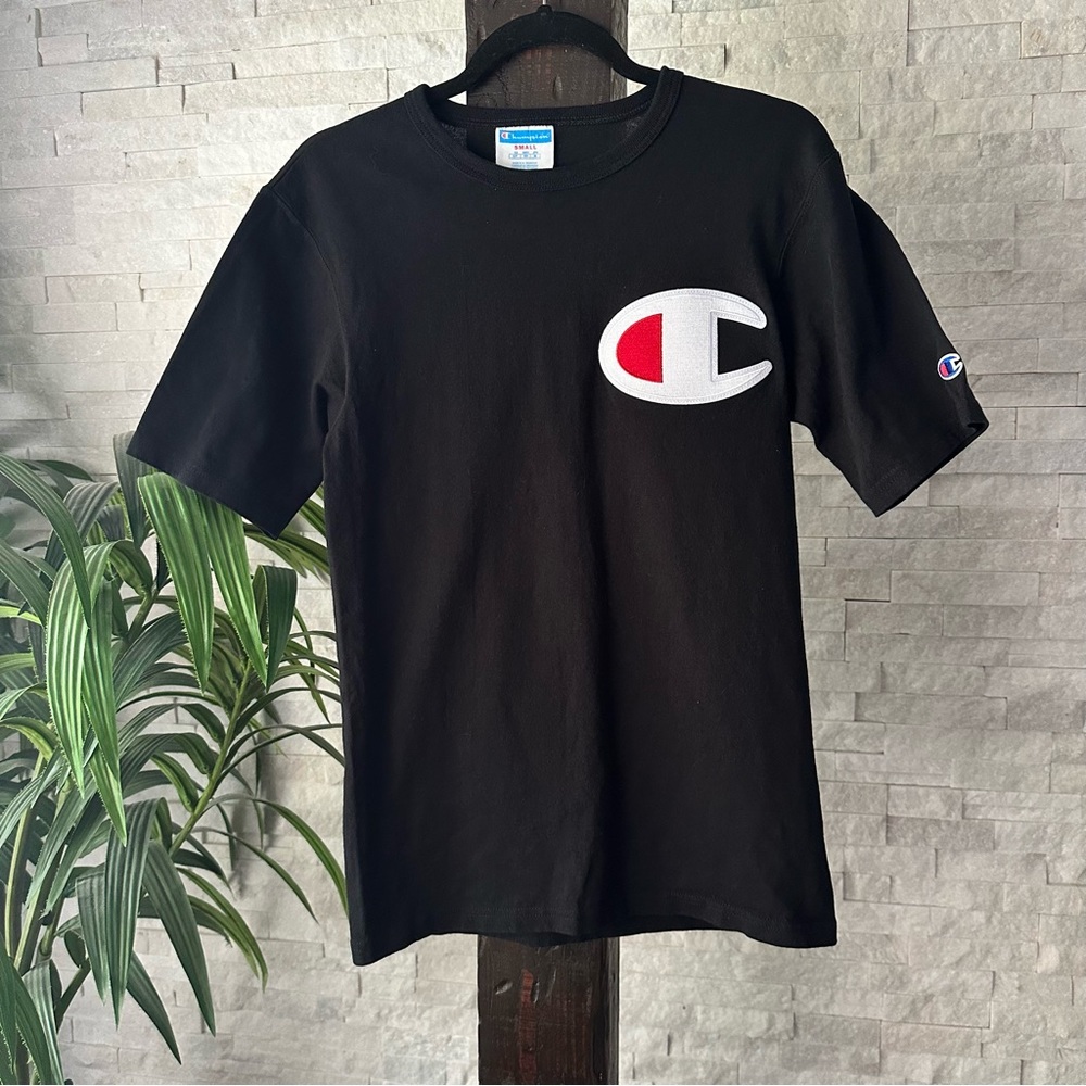 CHAMPION Vintage Heritage Big C Red White Logo Size Black Tee Size Small